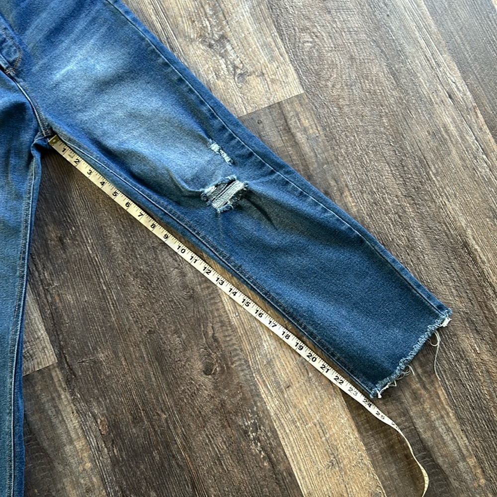 Vanilla Star Real Cheeky Distressed High Rise Medium Wash Jeans Juniors Size 9 - Picture 7 of 11